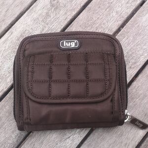 Lug wallet